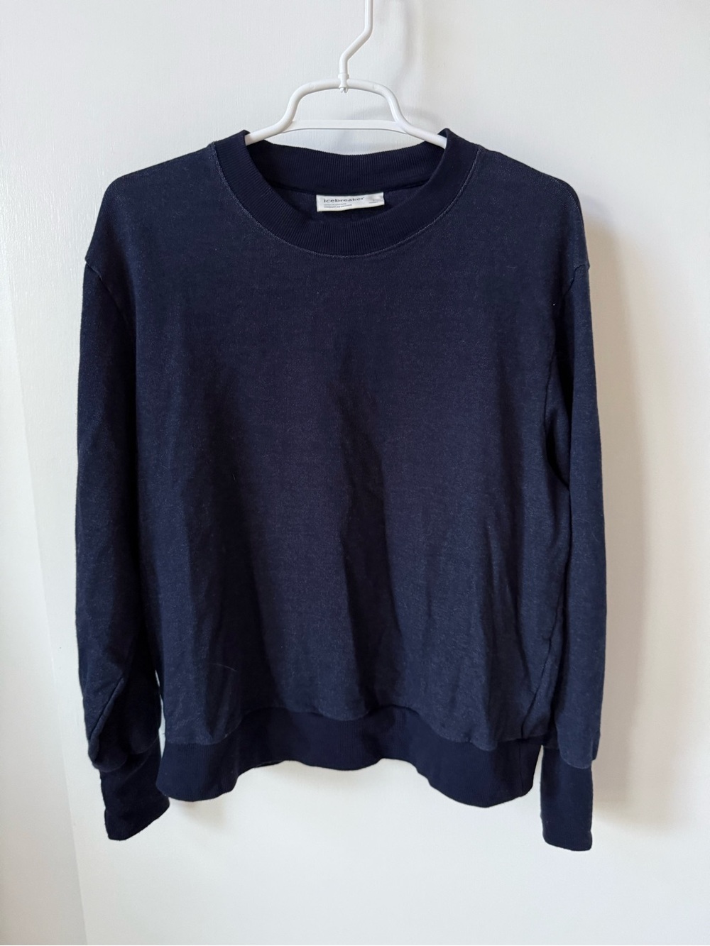 Icebreaker Central Wool Blend Crew Neck Sweatshirt in Twilight Navy - Picture 4 of 12